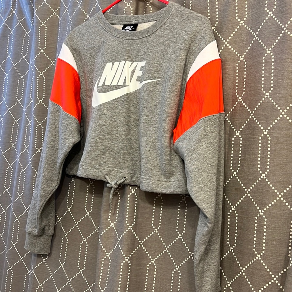 Womens Nike crop sweatshirt